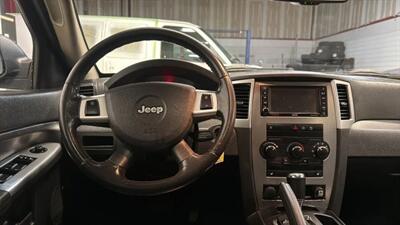 2008 Jeep Grand Cherokee Laredo Sport Utility 4D   - Photo 20 - Manassas, VA 20109