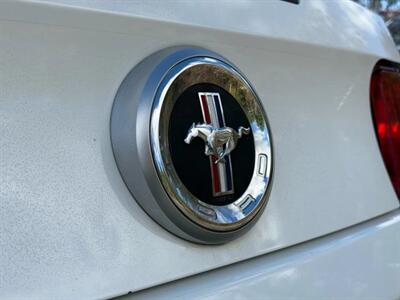 2012 Ford Mustang Convertible 2D   - Photo 16 - Manassas, VA 20109