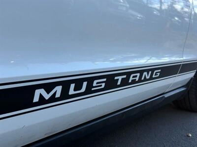 2012 Ford Mustang Convertible 2D   - Photo 17 - Manassas, VA 20109