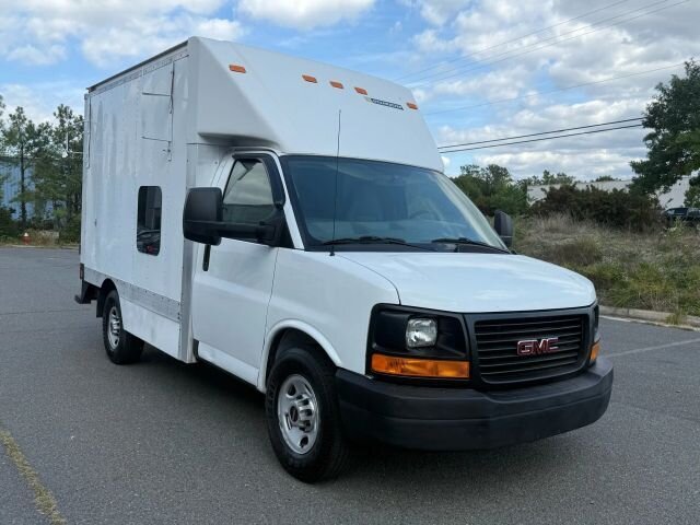 2013 GMC Savana Van 2D  