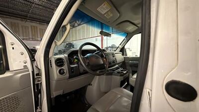 2014 Ford Extended Van 3D - Photo 16 - Manassas, VA 20109