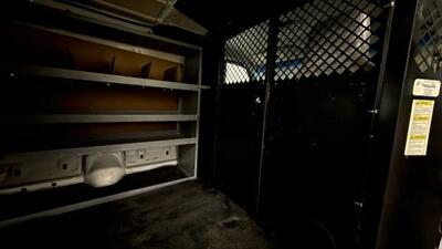 2014 Ford Extended Van 3D - Photo 34 - Manassas, VA 20109