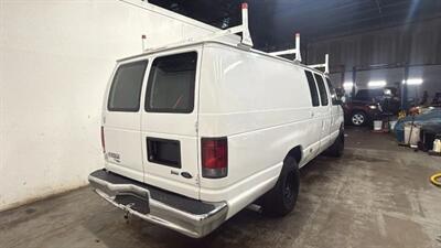 2014 Ford Extended Van 3D - Photo 4 - Manassas, VA 20109