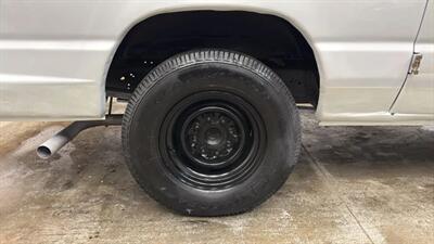 2014 Ford Extended Van 3D - Photo 42 - Manassas, VA 20109