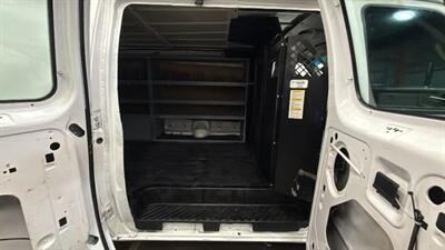 2014 Ford Extended Van 3D - Photo 32 - Manassas, VA 20109