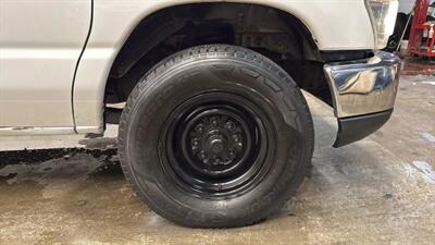 2014 Ford Extended Van 3D - Photo 41 - Manassas, VA 20109