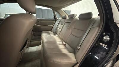 2001 Toyota Avalon XL Sedan 4D   - Photo 39 - Manassas, VA 20109