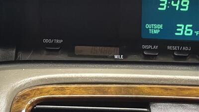 2001 Toyota Avalon XL Sedan 4D   - Photo 25 - Manassas, VA 20109