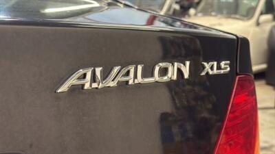 2001 Toyota Avalon XL Sedan 4D   - Photo 17 - Manassas, VA 20109