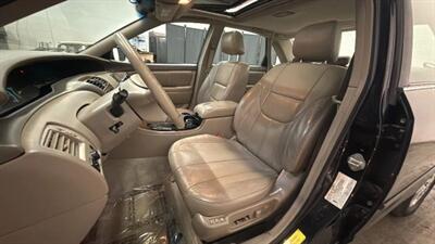 2001 Toyota Avalon XL Sedan 4D   - Photo 34 - Manassas, VA 20109