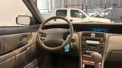 2001 Toyota Avalon XL Sedan 4D   - Photo 32 - Manassas, VA 20109