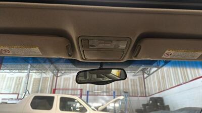 2001 Toyota Avalon XL Sedan 4D   - Photo 31 - Manassas, VA 20109