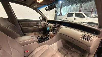 2001 Toyota Avalon XL Sedan 4D   - Photo 46 - Manassas, VA 20109