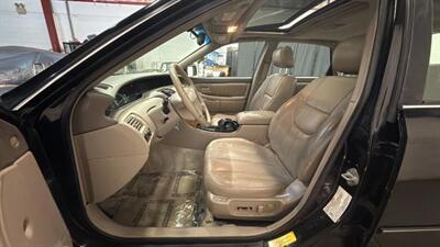 2001 Toyota Avalon XL Sedan 4D   - Photo 33 - Manassas, VA 20109