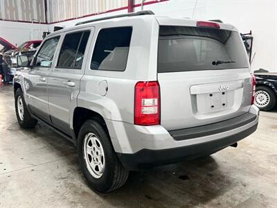 2017 Jeep Patriot Sport SUV 4D - Photo 7 - Manassas, VA 20109
