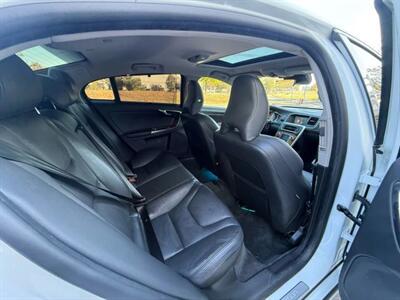 2016 Volvo S60 T5 Inscription Premier Sedan 4D - Photo 45 - Manassas, VA 20109
