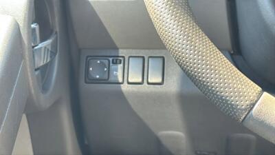 2013 Nissan Xterra S Sport Utility 4D - Photo 23 - Manassas, VA 20109