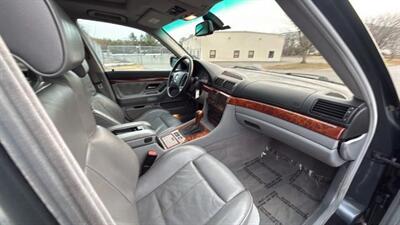 2000 BMW 740i Sedan 4D   - Photo 53 - Manassas, VA 20109