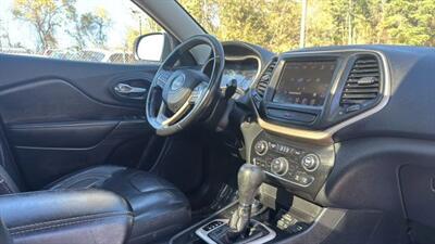 2016 Jeep Cherokee Limited Sport Utility 4D   - Photo 51 - Manassas, VA 20109
