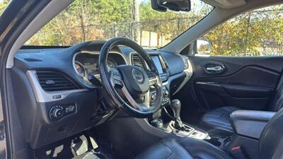 2016 Jeep Cherokee Limited Sport Utility 4D   - Photo 35 - Manassas, VA 20109