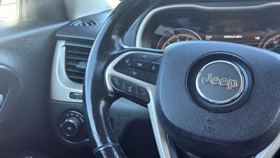 2016 Jeep Cherokee Limited Sport Utility 4D   - Photo 23 - Manassas, VA 20109