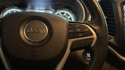 2015 Jeep Cherokee TrailHawk Sport Utility 4D   - Photo 24 - Manassas, VA 20109