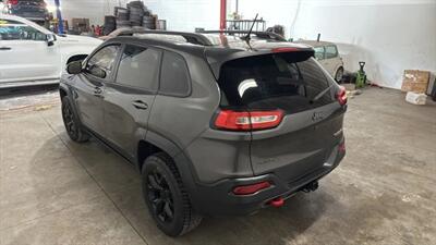 2015 Jeep Cherokee TrailHawk Sport Utility 4D   - Photo 9 - Manassas, VA 20109