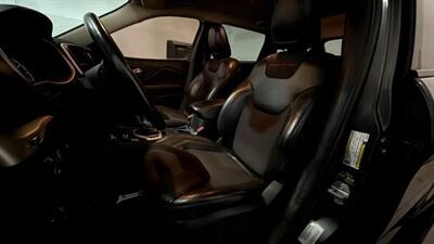 2015 Jeep Cherokee TrailHawk Sport Utility 4D   - Photo 41 - Manassas, VA 20109