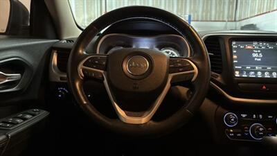 2015 Jeep Cherokee TrailHawk Sport Utility 4D   - Photo 22 - Manassas, VA 20109