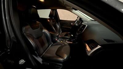 2015 Jeep Cherokee TrailHawk Sport Utility 4D   - Photo 55 - Manassas, VA 20109