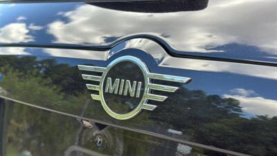 2019 MINI Countryman Plug-in Hybrid Cooper SE ALL4 Hatchback 4D   - Photo 17 - Manassas, VA 20109