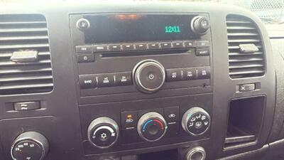 2010 Chevrolet Silverado 1500 LT Pickup 4D 8 ft   - Photo 27 - Manassas, VA 20109