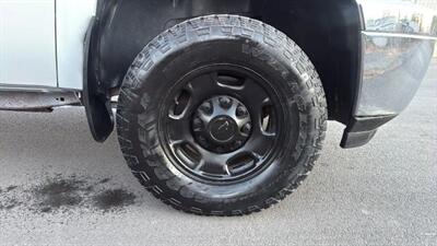 2011 Chevrolet Silverado 2500 Work Truck Pickup 2D 8 ft   - Photo 37 - Manassas, VA 20109