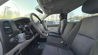 2011 Chevrolet Silverado 2500 Work Truck Pickup 2D 8 ft   - Photo 20 - Manassas, VA 20109