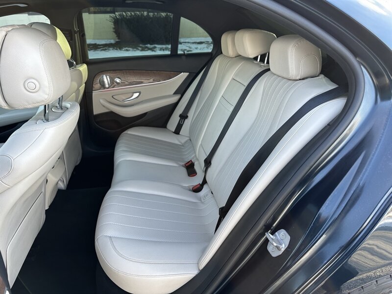 2017 Mercedes-Benz E 300 - Photo 9 - Indianapolis, IN 46234