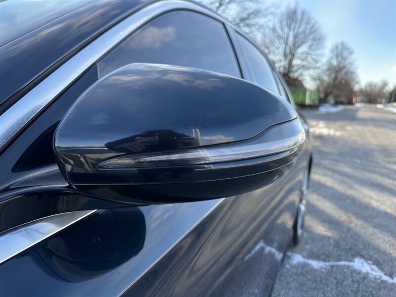 2017 Mercedes-Benz E 300 - Photo 54 - Indianapolis, IN 46234