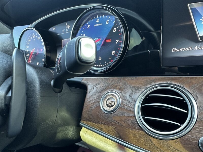 2017 Mercedes-Benz E 300 - Photo 29 - Indianapolis, IN 46234