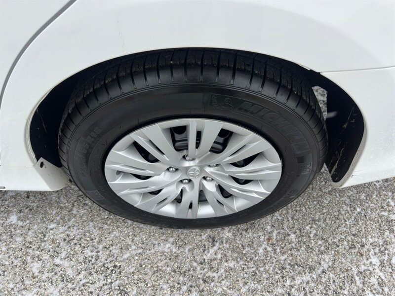 2014 Toyota Camry LE - Photo 25 - Indianapolis, IN 46234