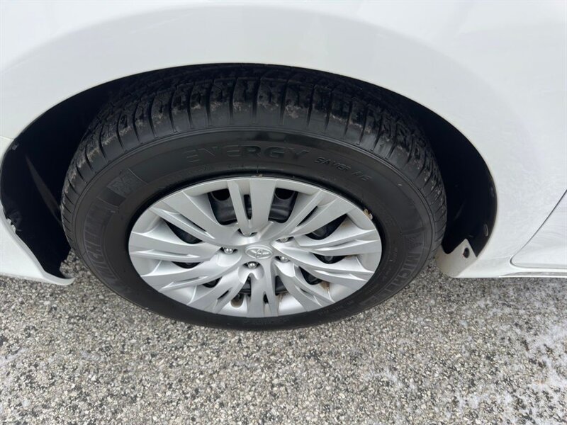 2014 Toyota Camry LE - Photo 24 - Indianapolis, IN 46234