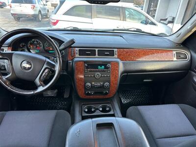 2008 Chevrolet Avalanche LT   - Photo 5 - Indianapolis, IN 46234