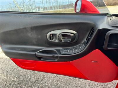 2000 Chevrolet Corvette   - Photo 17 - Indianapolis, IN 46234