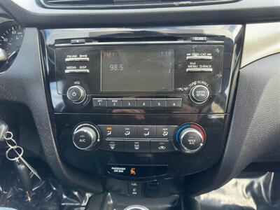 2018 Nissan Rogue Sport S   - Photo 18 - Indianapolis, IN 46234