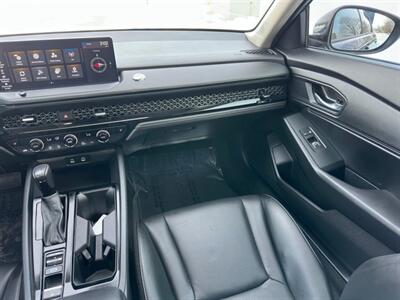2023 Honda Accord Hybrid EX-L   - Photo 9 - Indianapolis, IN 46234