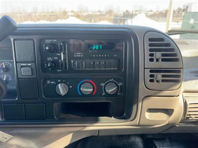 1995 Chevrolet W/T   - Photo 12 - Indianapolis, IN 46234
