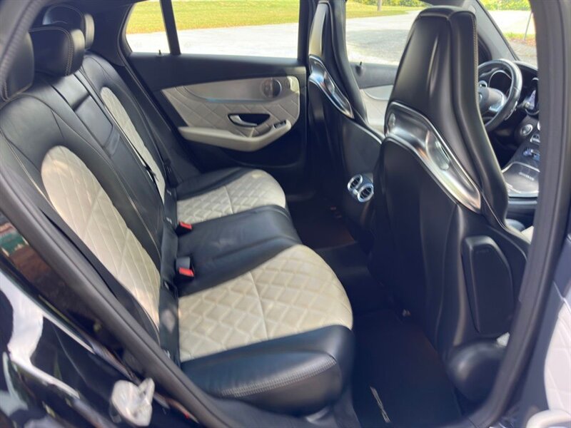 2019 Mercedes-Benz GLC GLC 63 AMG® 4MATIC® - Photo 17 - Indianapolis, IN 46234