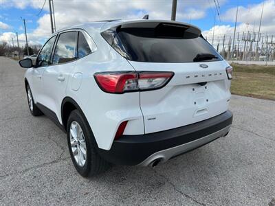 2021 Ford Escape Hybrid SE - Photo 2 - Indianapolis, IN 46234
