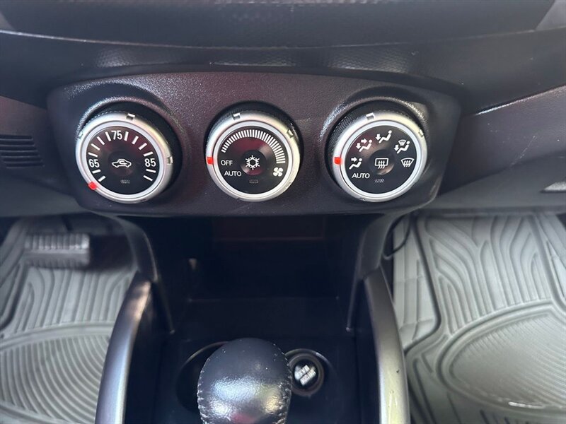 2007 Mitsubishi Outlander XLS - Photo 28 - Indianapolis, IN 46234