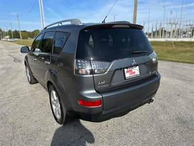 2007 Mitsubishi Outlander XLS - Photo 6 - Indianapolis, IN 46234