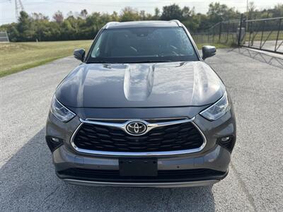 2022 Toyota Highlander Platinum   - Photo 2 - Indianapolis, IN 46234