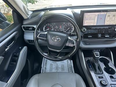 2022 Toyota Highlander Platinum   - Photo 7 - Indianapolis, IN 46234